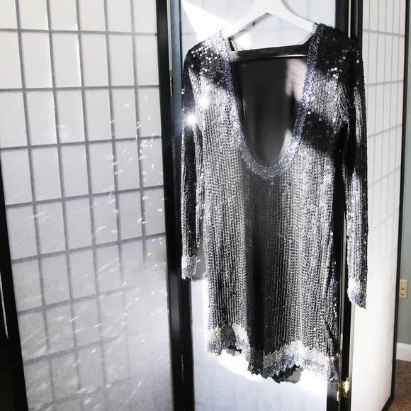 Limited Edition Zig Zag Hem Dress - Picture 3 of 4